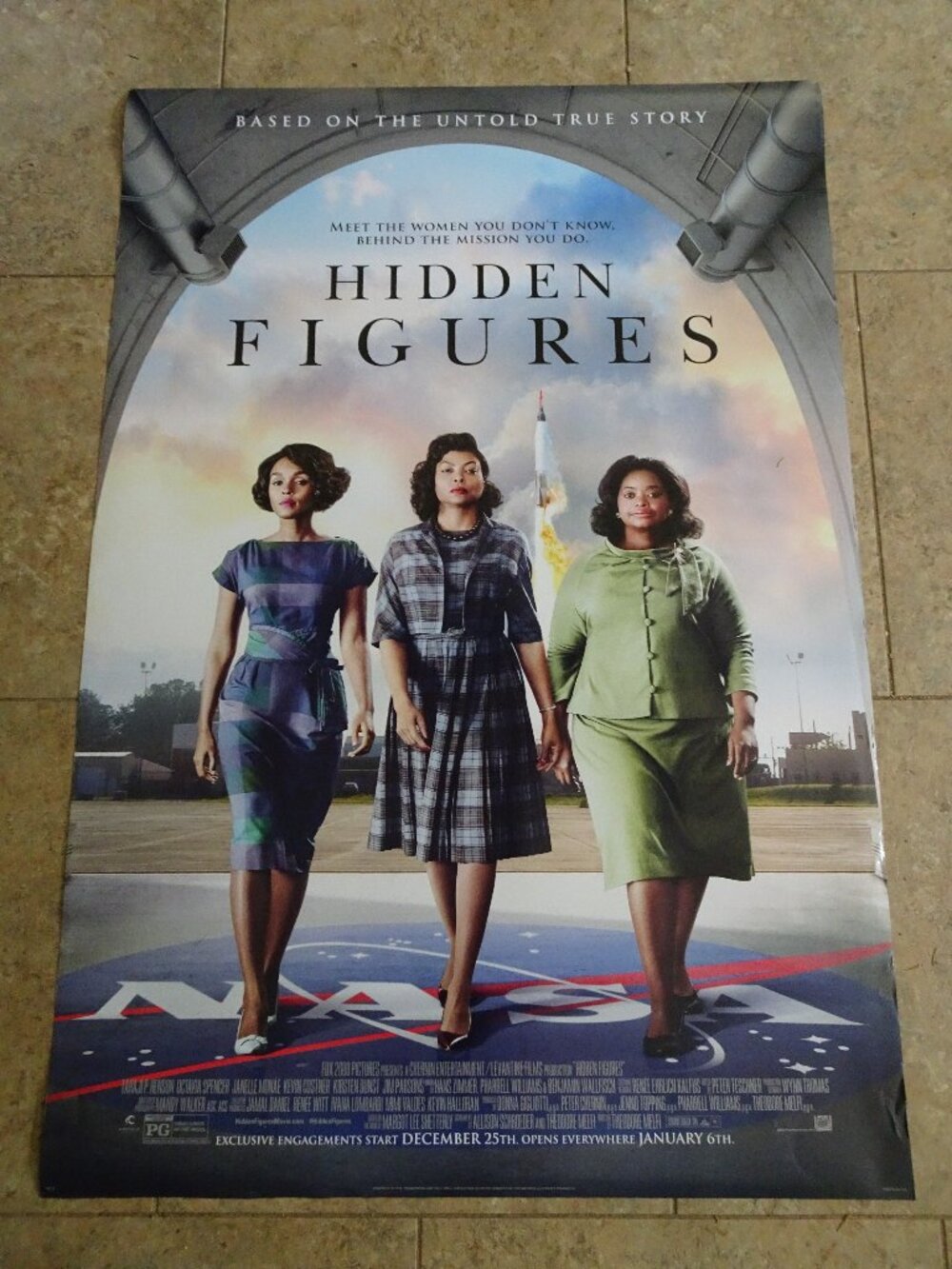 Hidden Figures - Movie Poster with Taraji Henson, Octavia Spencer, Janelle Monae
